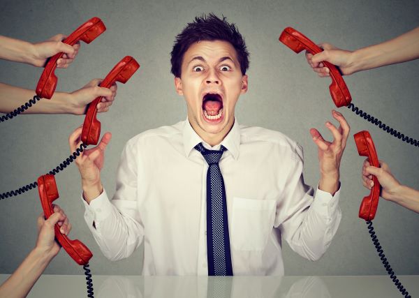Teléfono atención al cliente crisis